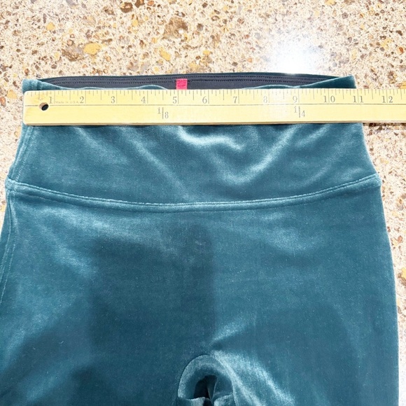 Spanx Velvet Leggings Malachite Emerald Green High Waisted SP - Picture 10 of 11